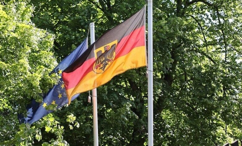 حرائق كابلات السكك الحديدية تشل القطارات الألمانية في 3 أيام