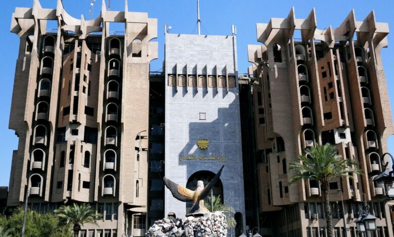 الصناعة توضح حقيقة الحريق قرب مصنع إطارات الديوانية