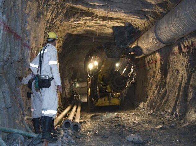 إنقاذ عمال منجم كولومبيا بعد حصار يومين تحت الأرض