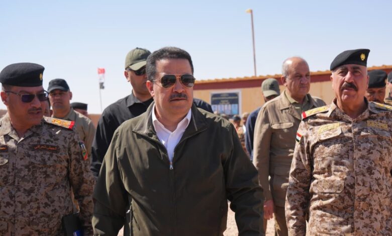 رئيس الوزراء يتفقد القوات العسكرية في وادي حوران وصحراء الأنبار ميدانياً