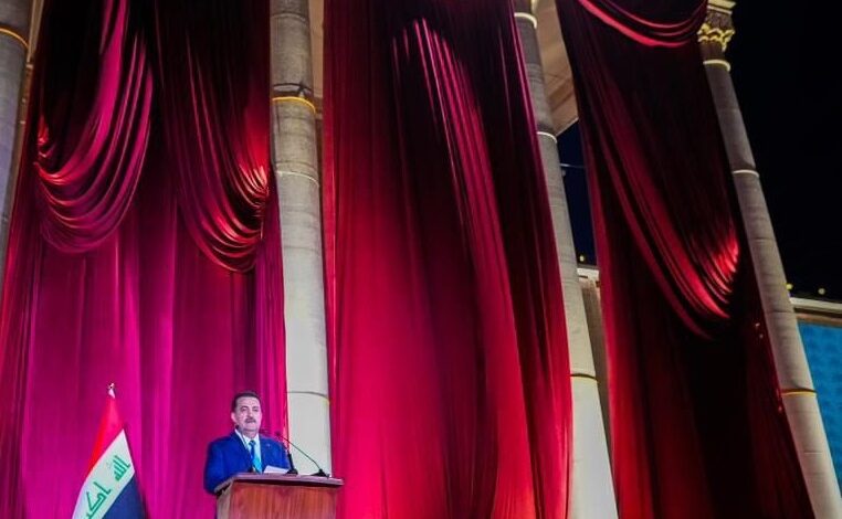 رئيس الوزراء يربط الاحتكام للدستور بالتنمية والمواطنة في احتفالية المئوية