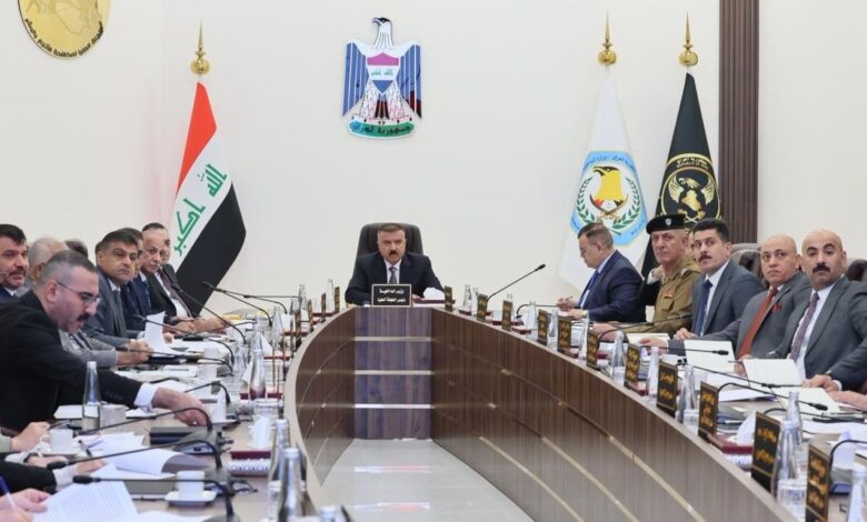 وزير الداخلية يترأس اجتماع اللجنة العليا لمكافحة الاتجار بالبشر وإقرار توصيات جديدة