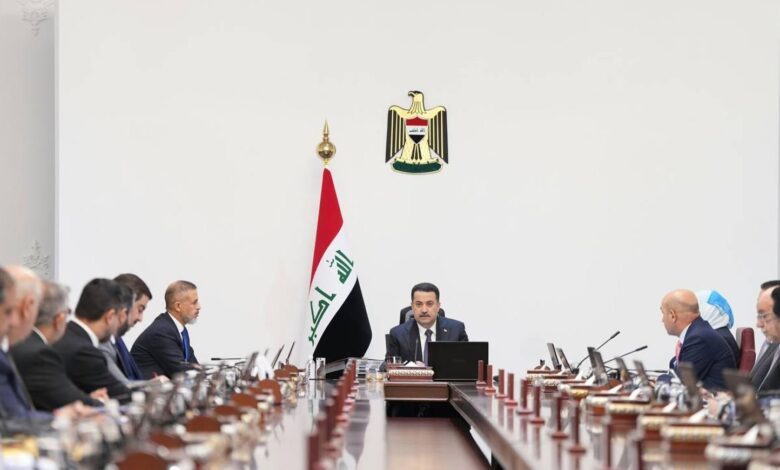 رئيس الوزراء يوجه بمعالجة عقبات محطات الوقود وإلغاء الرسوم غير القانونية