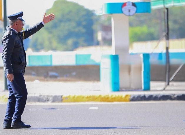 غرامات على مركبات القاطرة والمقطورة بدون ثلاث لوحات بدءًا من ديسمبر 2025