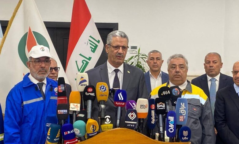العراق يطلق خطة تطوير البنية التحتية النفطية بعد حريق الزبير