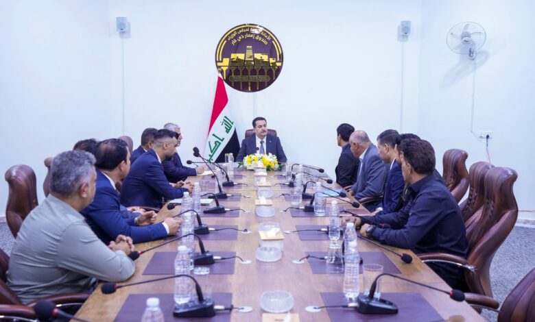 رئيس الوزراء يقرر خفض أسعار الأراضي المخصصة لموظفي سجن الحوت بزيارته لذي قار