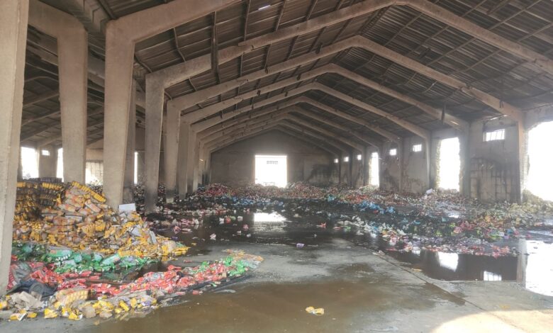 وزارة التجارة تنفي علاقة مخازن النجف المحترقة بالانتخابات