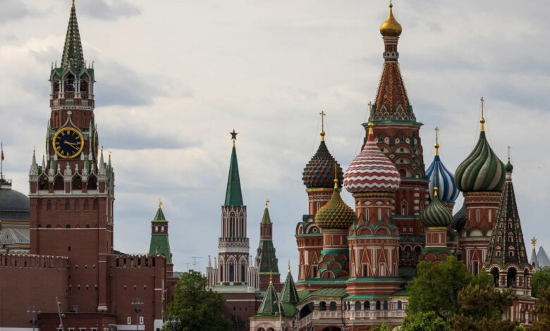 الأمن الروسي يُفشل مخططاً لاغتيال مسؤول رفيع المستوى في مقبرة بموسكو