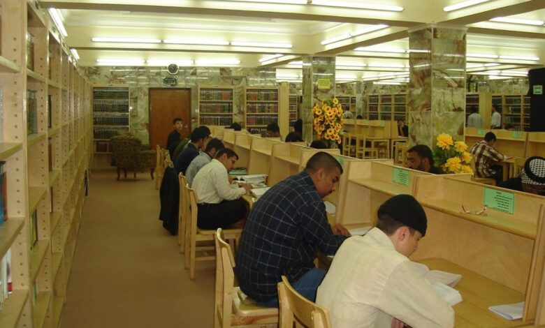مكتبات العتبات المقدسة في العراق: منارات العلم والمعرفة