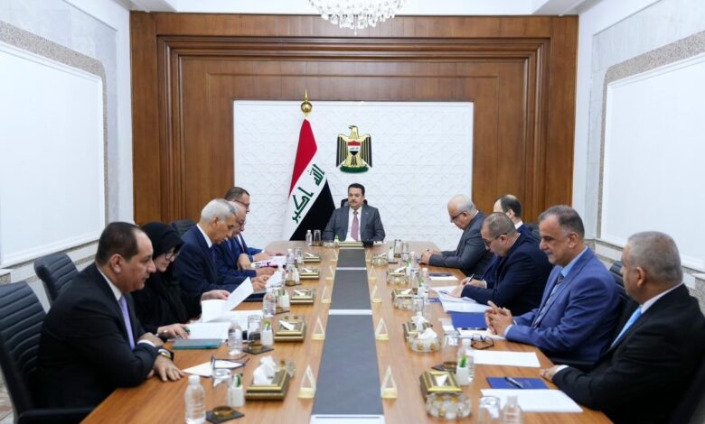 رئيس الوزراء يطلق مبادرة الدفع الإلكتروني لتحصيل أجور الكهرباء وتقليل الهدر