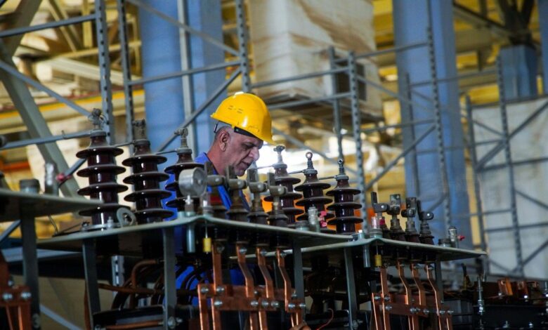 خطة طموحة للكهرباء العراقية: 58 ألف ميغاواط والعدادات الذكية والطاقة المتجددة