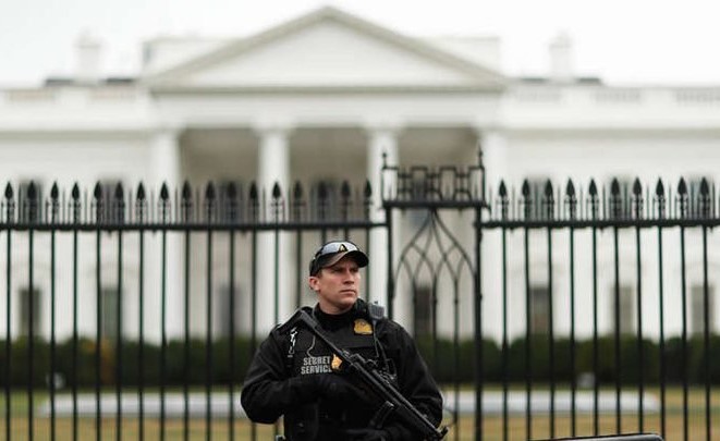 إجراءات أمنية مشددة: إغلاق البيت الأبيض بعد حادثة إطلاق نار