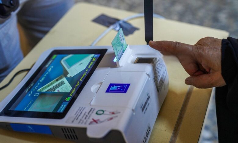 توزيع البطاقات الانتخابية العراقية يتجاوز 76% بأكثر من 2.7 مليون بطاقة