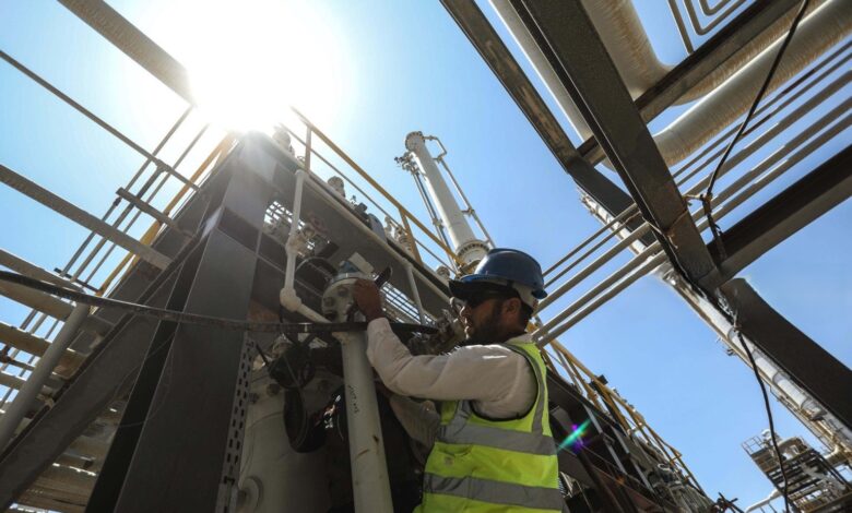 رفع إنتاج الكهرباء إلى 58 ألف ميغاواط وإلزام المشاريع الاستثمارية بإنشاء محطات خاصة