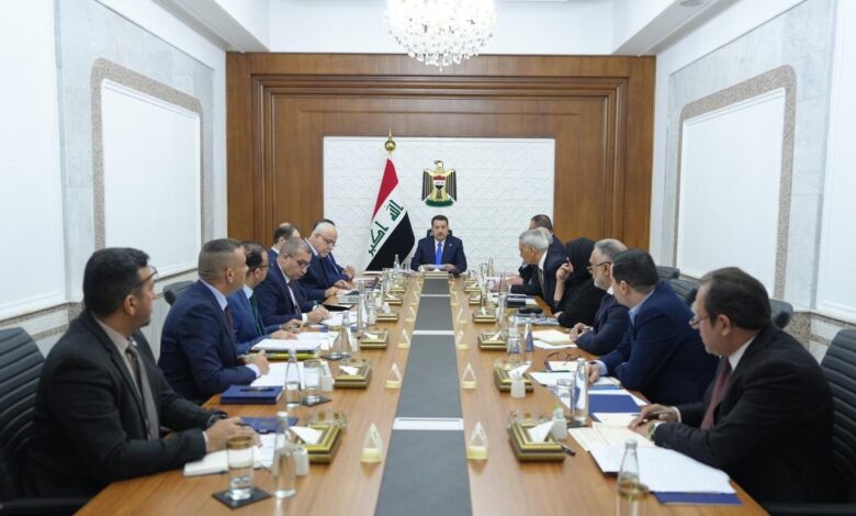 السوداني يشدد على ضرورة تقليل هدر الكهرباء وتحسين التوزيع للأحياء السكنية