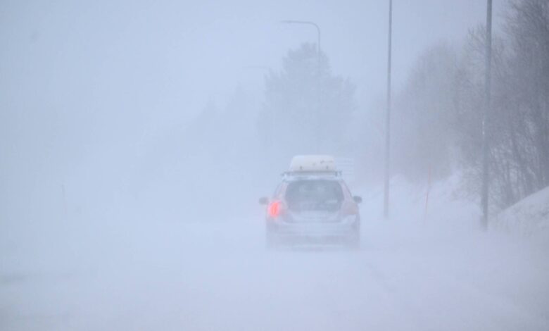 عواصف شمال أوروبا تقتل شخصين وتقطع الكهرباء عن آلاف المنازل