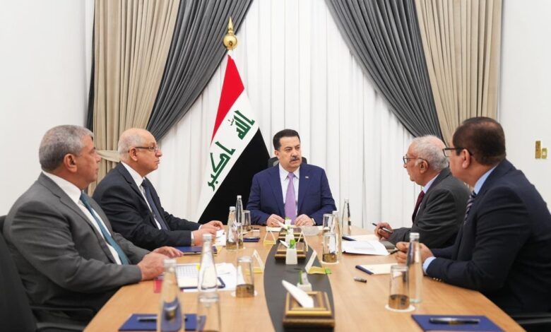 السوداني يوجه بصرف مستحقات المقاولين العراقيين ويؤكد دعم قطاع البناء والإعمار