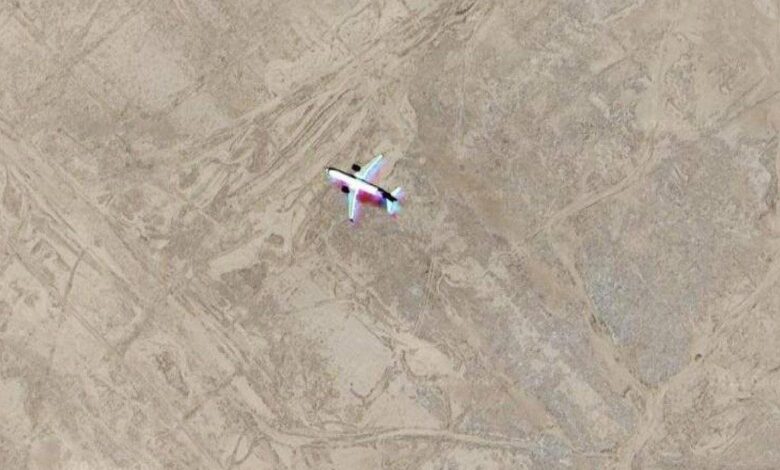 النقل تكشف حقيقة “الطائرة الشبحية” في صحراء السماوة: ظاهرة تقنية وليست طائرة مركونة