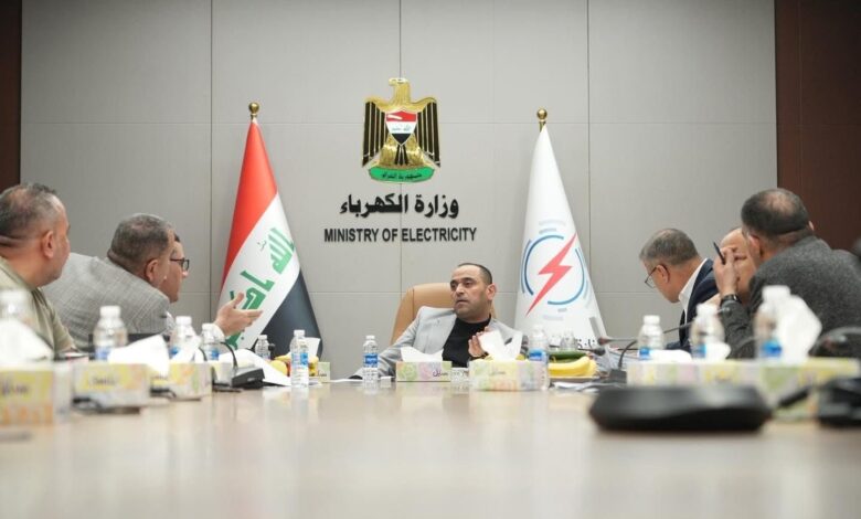 وزير الكهرباء يضع خطة عاجلة لتسريع مشاريع الطاقة الشمسية استعداداً لصيف 2026