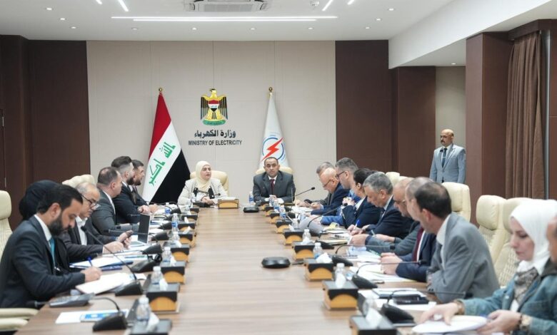 وزيرة المالية: الكهرباء أولوية حكومية وموازنة 2026 على الطاولة