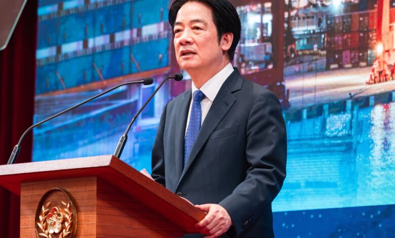 رئيس تايوان يتعهد بالدفاع عن السيادة رداً على المناورات الصينية