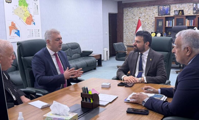 الجمارك العراقية تمنع دخول الأدوية غير المطابقة وتعزز التعاون مع نقابة الصيادلة