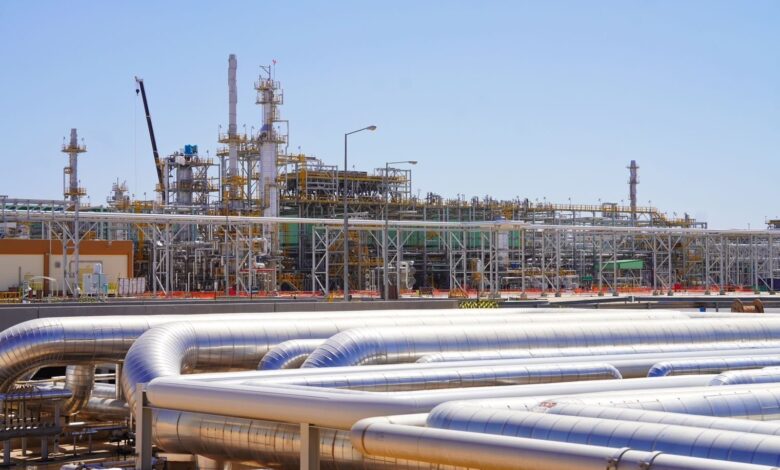 البيئة العراقية تطبق رقابة صارمة على الصناعة النفطية لحماية المواطنين