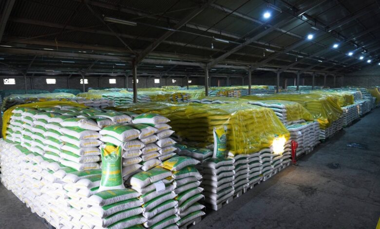 وزارة التجارة العراقية تؤكد توفر خزين آمن من السلة الغذائية