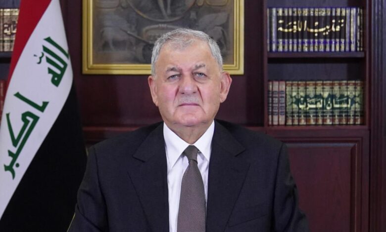 رئيس الجمهورية العراقية يعزي المرجع السيستاني بوفاة شقيقه هادي