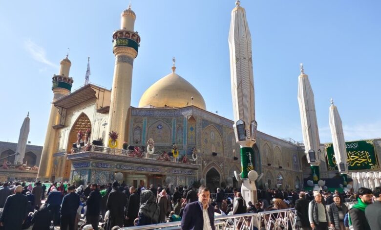 جموع غفيرة تحيي يوم المبعث النبوي الشريف في مرقد الإمام علي بالنجف الأشرف