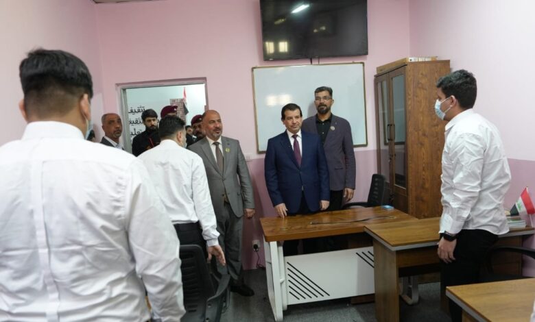 وزارة العدل تفتتح مدرسة “إرادة التغيير” المتوسطة في سجن الناصرية لتأهيل النزلاء