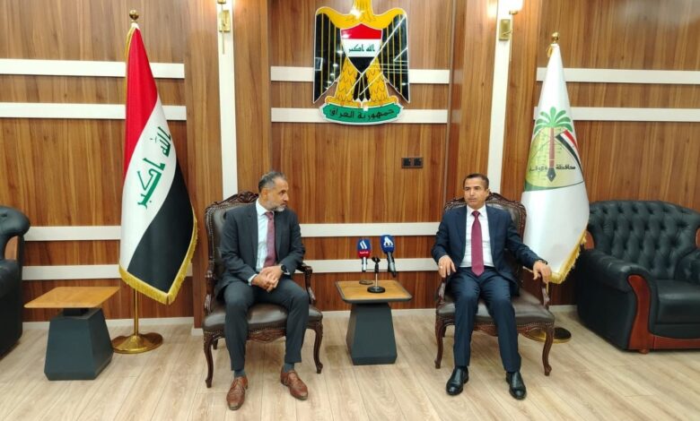 محافظ ذي قار يبحث مع السفير البريطاني التعاون لحل أزمة المياه وتطوير السياحة والاستثمار