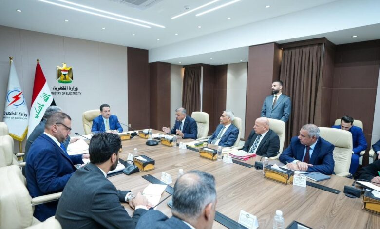 السوداني يوجه بإعداد دراسة شاملة عن الجباية في قطاع الكهرباء العراقي