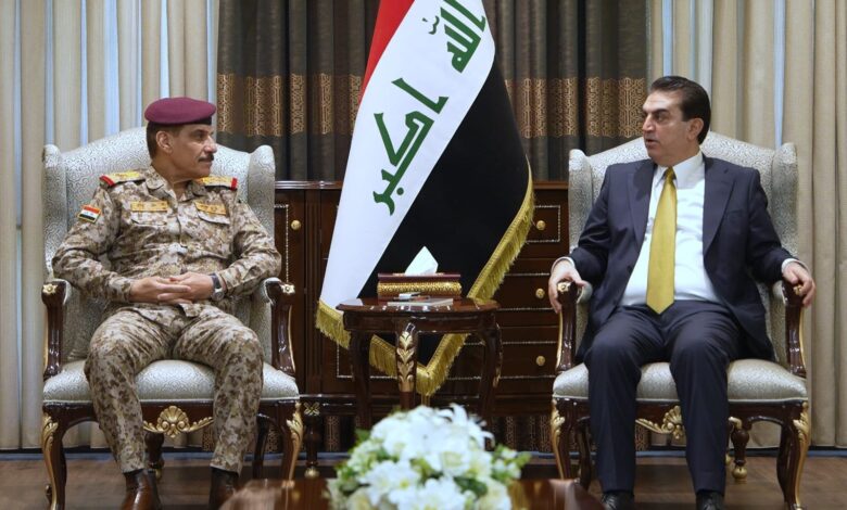 نائب رئيس البرلمان ورئيس أركان الجيش يتفقان على تعزيز الأمن والاستقرار