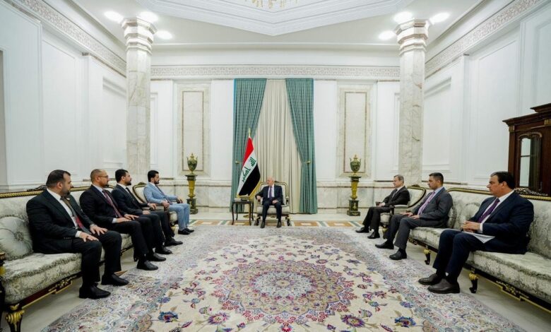 رئيس الجمهورية يدعو لتعزيز التعاون بين السلطات لتسريع إقرار القوانين المهمة