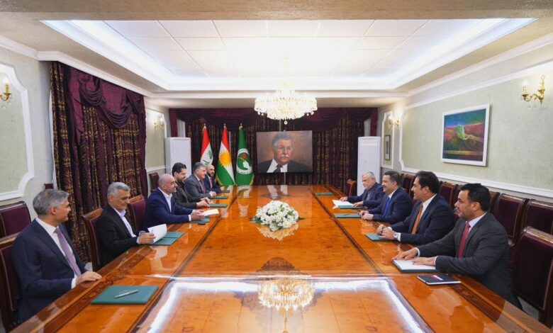 السوداني وطالباني يبحثان حسم رئاسة الجمهورية العراقية وتشكيل الحكومة الجديدة