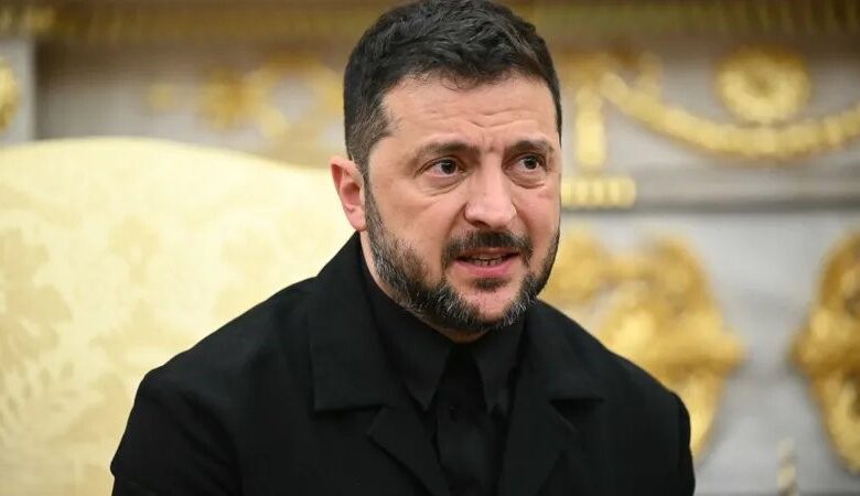 زيلينسكي يعلن استعداده لمحادثات السلام مع بوتين ويرفض التنازل عن المدن الأوكرانية