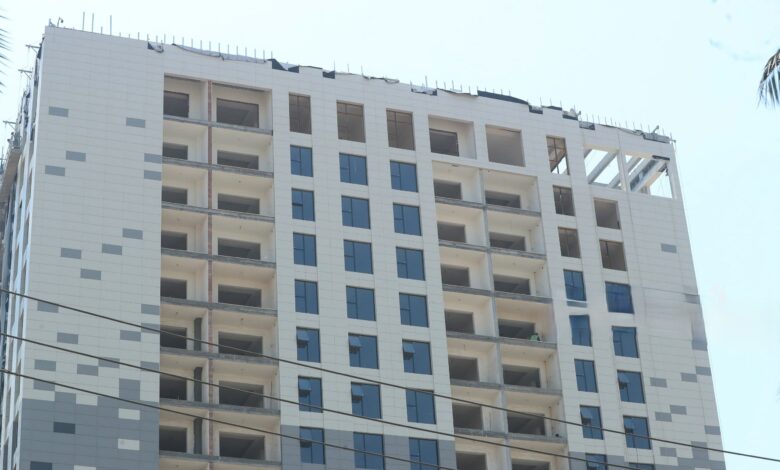 وزارة الإعمار العراقية تكشف خطة إنشاء مدن سكنية جديدة في 7 محافظات لحل أزمة السكن