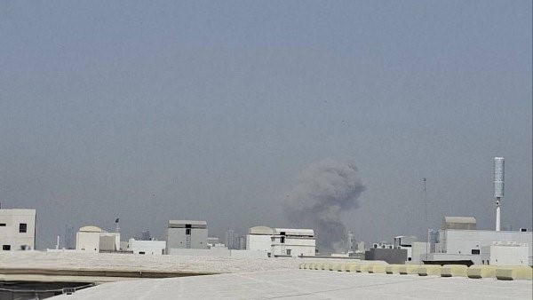 انفجار قوي يهز دبي وإصابة 4 أشخاص بسقوط طائرتين مسيرتين قرب المطار