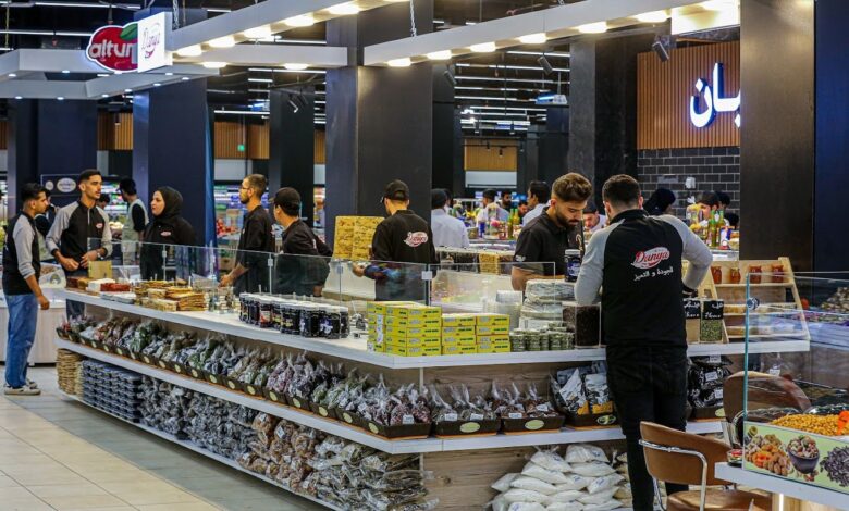 وزارة التجارة تكشف دور السلة الغذائية والهايبر ماركت في استقرار الأسعار