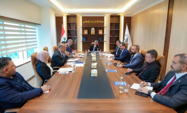 مجلس القضاء الأعلى يبحث استراتيجيات مكافحة جرائم الابتزاز الإلكتروني مع الجهات الأمنية