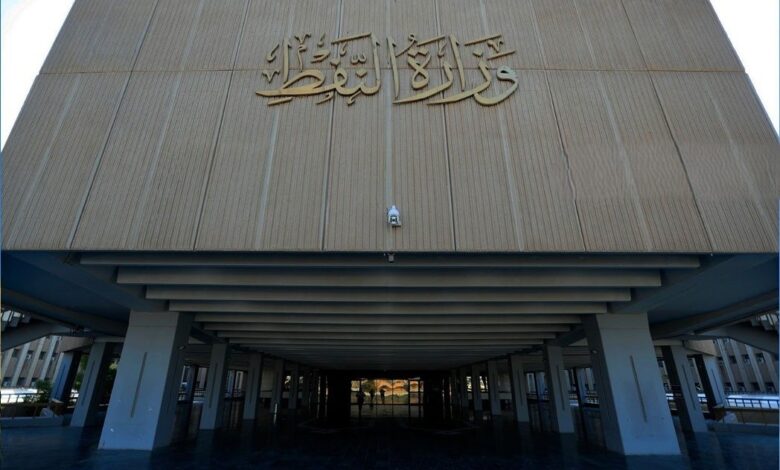 وزارة النفط تعلن استيراد 200 ألف طن غاز وتوضح آلية الكوبون الغازي الجديدة