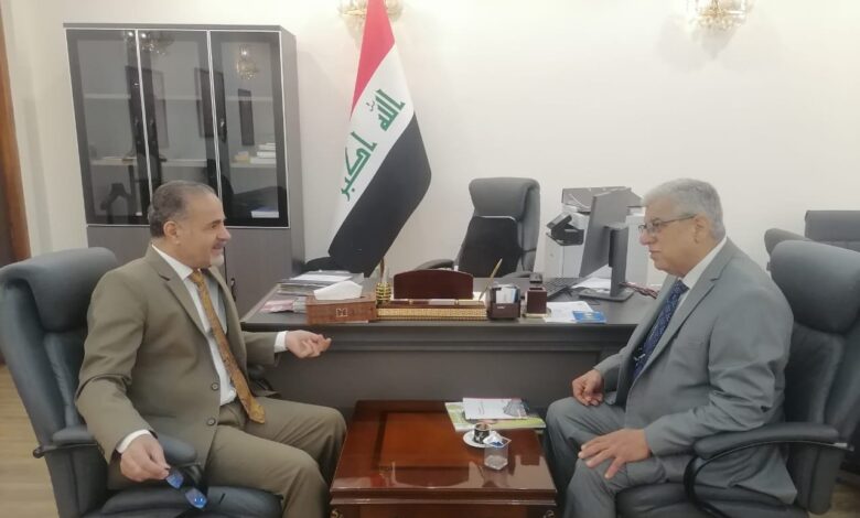 العراق يشكل لجنة عليا لتحسين تصنيف الجواز العراقي وتسهيل السفر للمواطنين