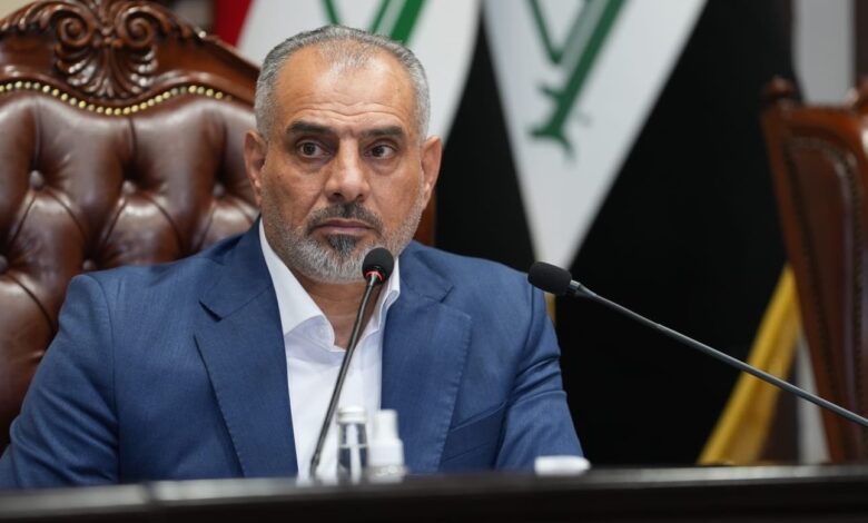 النائب فيحان يطالب بحلول عاجلة لأزمة رواتب المتعاقدين