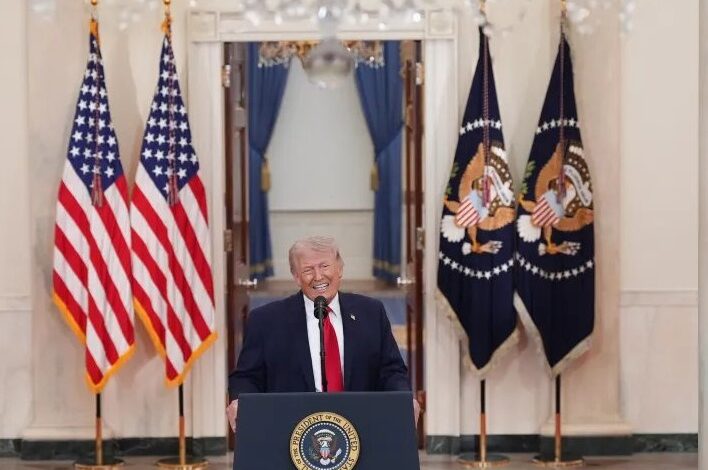 ترامب يعلن تحقيق الأهداف الاستراتيجية في المواجهة الأمريكية الإيرانية