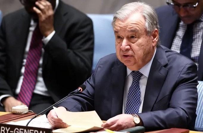 غوتيريش يؤكد ضرورة ضمان المرور الآمن عبر مضيق هرمز ويحذر من أزمة عالمية