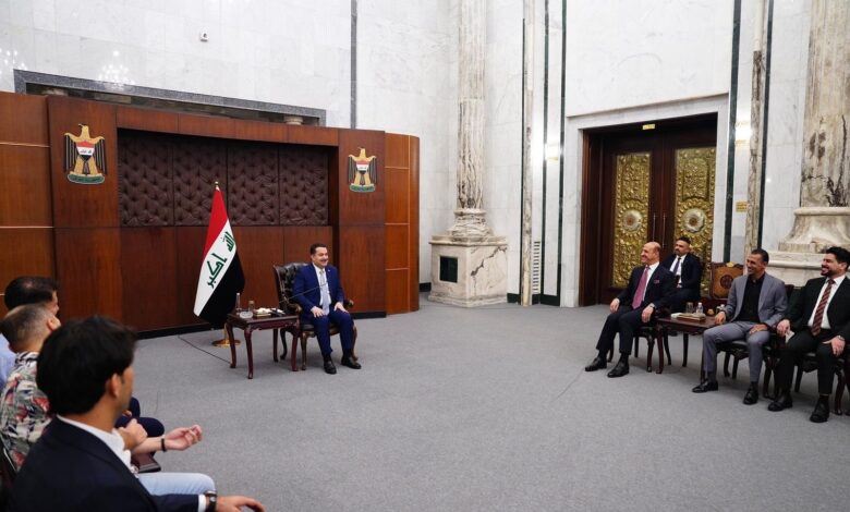 السوداني يستقبل المنتخب الوطني العراقي المتأهل لكأس العالم 2026