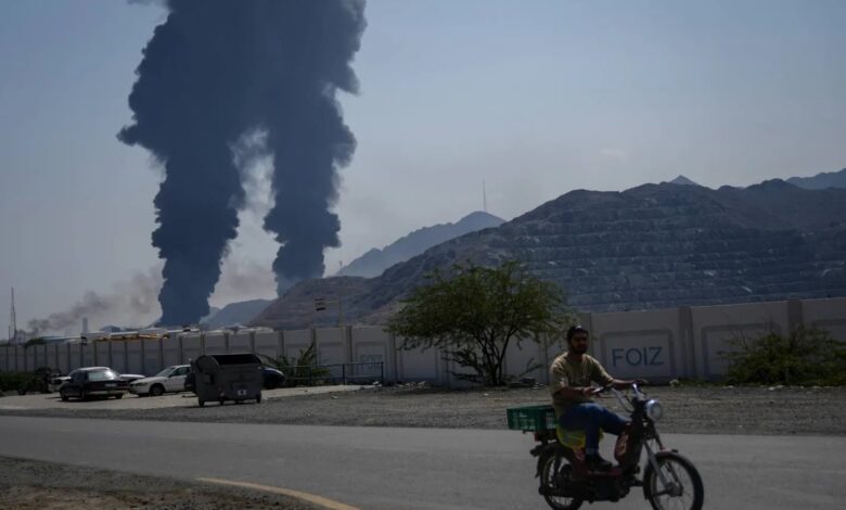 الإمارات: تعليق عمليات منشآت حبشان للغاز اليوم إثر حريق بسبب شظايا جوية