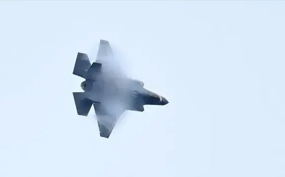 عملية إنقاذ ناجحة للطيار الثاني من مقاتلة إف-15 المسقطة