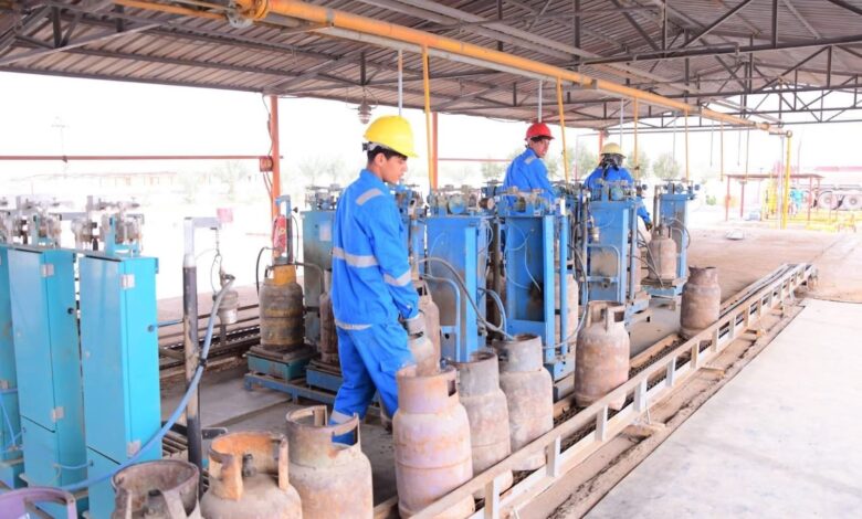 محافظة الديوانية تنتج 19 ألف طن غاز وتشكل لجان لمكافحة التهريب